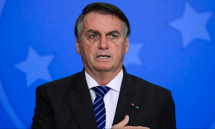 STF inicia julgamento de Jair Bolsonaro e sete aliados por participação em trama golpista para anular as eleições de 2022. Réus podem pegar mais de 30 anos de prisão.