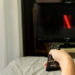 Nova contratação marca a entrada da Netflix em uma área comercial dedicada a anúncios do setor de apostas.