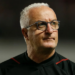 O técnico Dorival Júnior usará a pausa da Data Fifa para recuperar jogadores do Corinthians antes da Copa do Brasil. Memphis Depay, no entanto, foi convocado pela Holanda e não participará dos treinos.