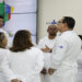 Cerca de 1.500 médicos começam a atuar no Mais Médicos a partir desta quarta-feira (27), fortalecendo o SUS em regiões carentes. Inclui profissionais com CRM e intercambistas que passarão por capacitação.