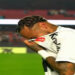 Vasco goleia o Santos por 6 a 0 no Morumbis, registra maior placar da história do confronto e tira o time do Z-4. Neymar deixa o campo em lágrimas.