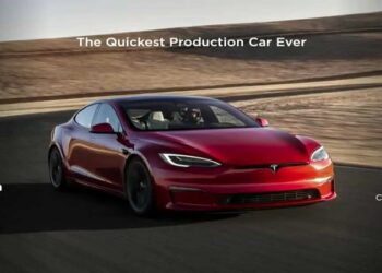 Júri nos EUA condena Tesla a pagar US$ 243 milhões por acidente envolvendo sistema Autopilot. Caso marca a primeira condenação da empresa por falhas em direção autônoma.