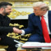 Trump e Zelenski discutem negociações de paz na Casa Branca ao lado de líderes europeus e sugerem reunião trilateral com Putin. Questões territoriais e garantias de segurança marcam o debate.