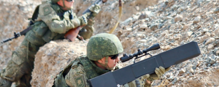 A Rússia lançou mais de 600 drones e mísseis contra nove regiões da Ucrânia neste sábado (20). Ao menos três pessoas morreram e 26 ficaram feridas em Dnipropetrovsk.