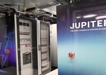 SUPERCOMPUTADOR DA EUROPA DO TAMANHO DE UM CAMPO DE FUTEBOL
