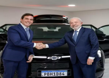 Com quatro Chevrolet Blazer EV fornecidos pela GM, Brasil se torna o único país com frota presidencial 100% elétrica, reforçando compromisso com sustentabilidade.