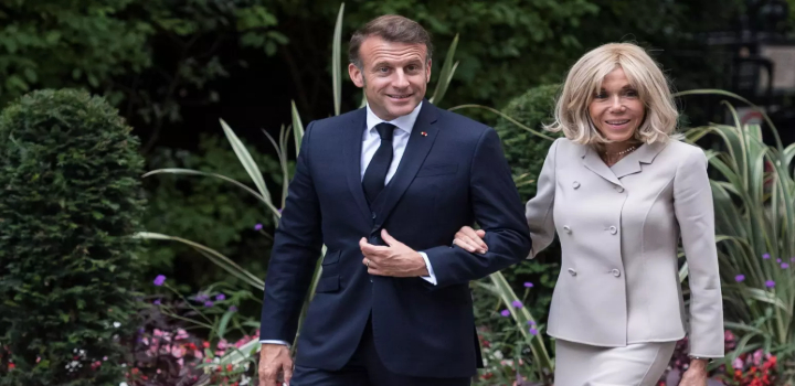 Em processo de difamação nos EUA, Emmanuel e Brigitte Macron apresentarão laudos científicos e fotos para provar falsidade de boato divulgado por Candace Owens.