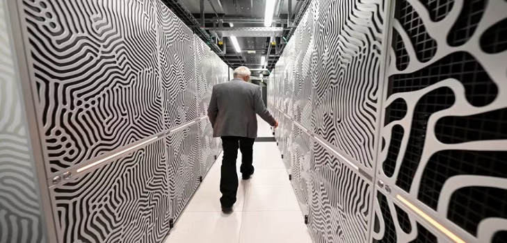 SUPERCOMPUTADOR DA EUROPA DO TAMANHO DE UM CAMPO DE FUTEBOL