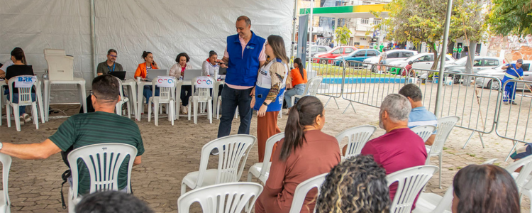 Mutirão do Procon em Macaé celebra os 35 anos do Código de Defesa do Consumidor e já renegociou dívidas com descontos expressivos. Atendimentos seguem até 16h desta sexta-feira.