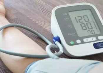 Nova diretriz reclassifica pressão 12x8 como pré-hipertensão, endurece metas de tratamento e inclui orientações inéditas para SUS e saúde da mulher.
