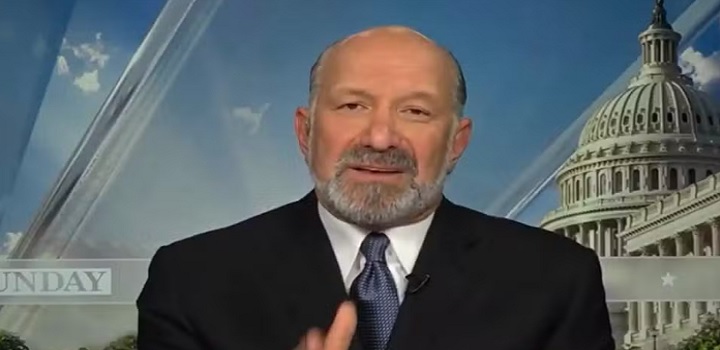 Secretário de Comércio dos EUA, Howard Lutnick, declara que é preciso “consertar” o Brasil e cita novos tarifaços aplicados por Trump para pressionar países como Índia e Suíça.