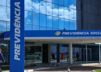 PF investiga jovens empresários por esquema que desviou R$ 700 milhões de aposentados do INSS