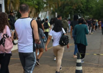 Mais de 96 mil candidatos já podem acessar o cartão de confirmação do Enamed 2025. Exame acontece em 19 de outubro, com 100 questões de múltipla escolha aplicadas em 225 cidades.