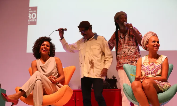 As jornalistas da EBC, Luciana Barreto e Juliana Cézar Nunes, estão entre os vencedores do Prêmio +Admirados Jornalistas Negros e Negras 2025, que registrou recorde de participação.
