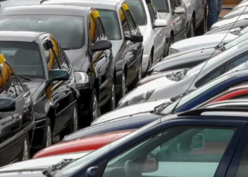 Prazo para licenciamento 2025 no Rio termina em 31 de outubro; taxa é de R$ 281,29.