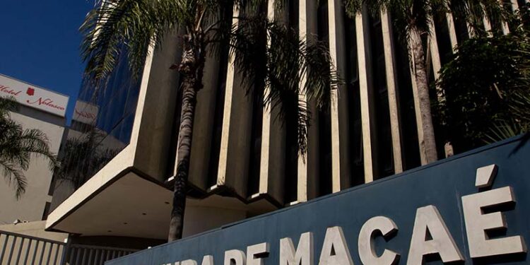Prefeitura de Macaé publica 12º edital de convocação do Concurso Público 01/2024. Já são 1.674 aprovados chamados em menos de seis meses, com destaque para professores, Saúde e SESMT.