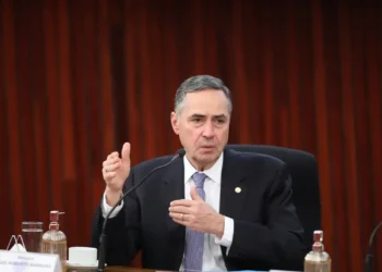 Ministro Luís Roberto Barroso deixa o STF após 12 anos; Lula fará sua terceira indicação ao Supremo.