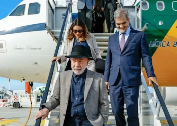 Encontro entre Lula e o papa Leão 14 no Vaticano deve abordar meio ambiente e regulação da Inteligência Artificial.