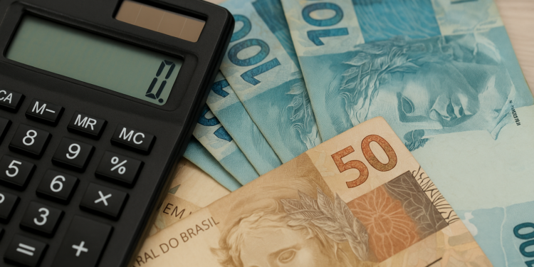 Isenção do Imposto de Renda deve alcançar 10 milhões de brasileiros; ricos pagarão imposto mínimo.