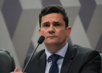STF mantém Sergio Moro como réu por calúnia a Gilmar Mendes após rejeitar recurso da defesa.