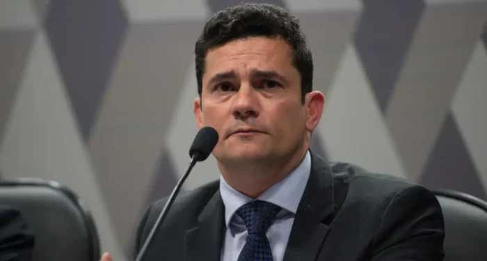 STF mantém Sergio Moro como réu por calúnia a Gilmar Mendes após rejeitar recurso da defesa.
