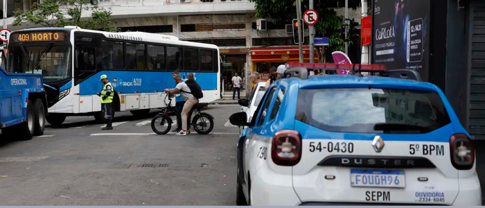 Operação Contenção, nos Complexos da Penha e do Alemão, deixa 64 mortos, incluindo quatro policiais, e é a ação policial mais letal em anos no Rio de Janeiro, gerando reação da Alerj e temor na população.