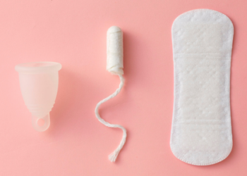 A partir desta terça-feira (28), todas as UBS do Brasil podem emitir autorizações para retirada gratuita de absorventes menstruais pelo SUS, ampliando o acesso ao Programa Dignidade Menstrual.