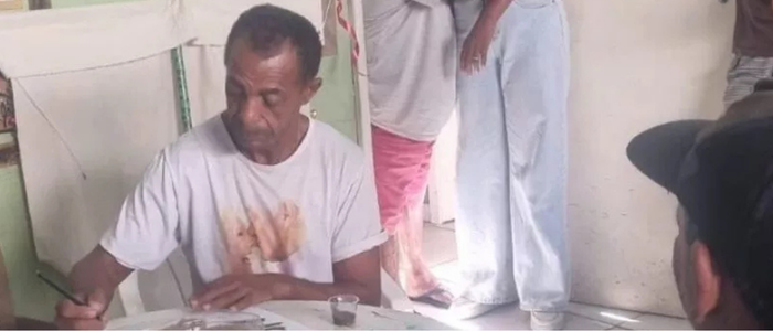 Alcemir Dias Coelho, do CAPS II de Cabo Frio, foi vencedor do concurso de desenho Maria do Socorro Santos. Sua obra será destaque no Guia de Centros de Convivência, valorizando a criatividade e inclusão na saúde mental.