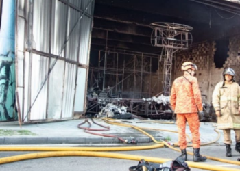 Incêndio destrói materiais de três escolas de samba do Rio; comunidade carnavalesca se une