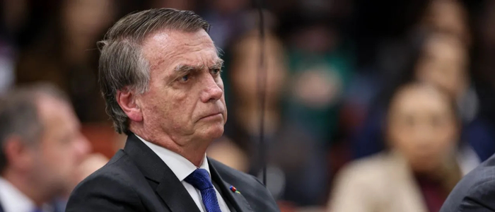 Jair Bolsonaro tem hérnias inguinais diagnosticadas e deve passar por cirurgia