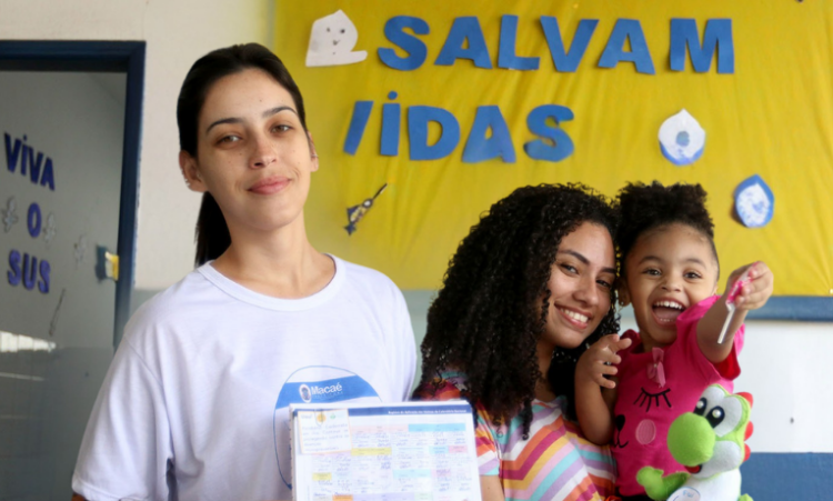 A Prefeitura de Macaé promove neste sábado (18) o Dia D de Multivacinação para crianças e adolescentes menores de 15 anos, com vacinação em 43 locais do município. A campanha vai até 31 de outubro e oferece diversas vacinas essenciais para a saúde dos jovens.