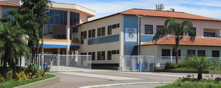Rio das Ostras recebe R$ 23 milhões do Novo PAC para revitalizar piscinões e modernizar o sistema de drenagem. Projeto visa reduzir alagamentos e melhorar a qualidade de vida da população.