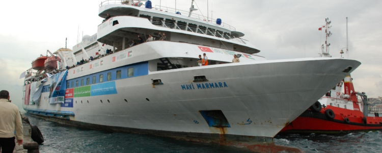 A Turquia pede responsabilização internacional de Israel por ato de pirataria após interceptação de flotilha em rota para Gaza, com 140 pessoas a bordo.