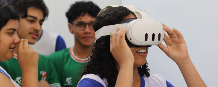 Workshop da Constellation em Macaé leva alunos a desenvolverem ideias inovadoras e conhecerem o setor offshore. Educação, mercado e sustentabilidade conectados.
