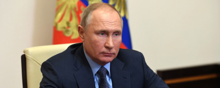 Putin admite que mísseis russos derrubaram avião da Embraer no Azerbaijão
