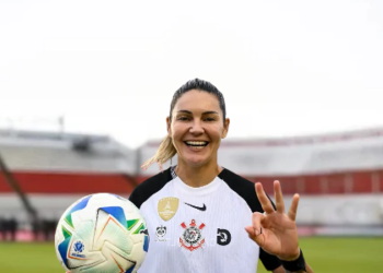 Corinthians goleia Boca Juniors e avança à semifinal da Libertadores Feminina