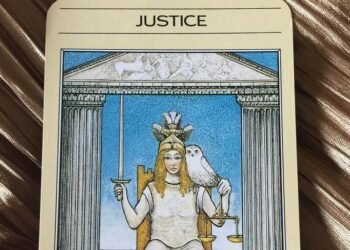A Justiça: O Chamado à Verdade e ao Equilíbrio