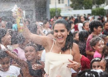 Ministério Público Eleitoral pede cassação da Prefeita de Cardoso Moreira por corrupção em programa social e servidores