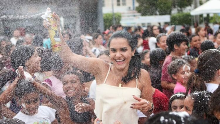 Ministério Público Eleitoral pede cassação da Prefeita de Cardoso Moreira por corrupção em programa social e servidores