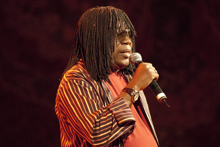 Milton Nascimento é diagnosticado com demência por corpos de Lewy. Filho pede respeito ao momento.