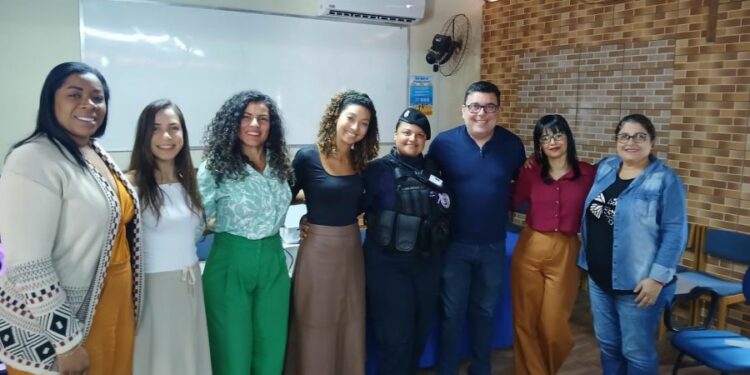 A Prefeitura de Rio das Ostras promove nesta quarta (22) a Audiência Pública “Mulheres – Gestão 2025”, na Câmara Municipal, para discutir políticas públicas e apresentar dados sobre o enfrentamento à violência e o fortalecimento da rede de proteção feminina.