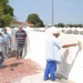 A Prefeitura de Quissamã realiza mutirão de limpeza, pintura e manutenção no Cemitério Público Municipal, preparando o local para receber centenas de visitantes no Dia de Finados, em 2 de novembro.