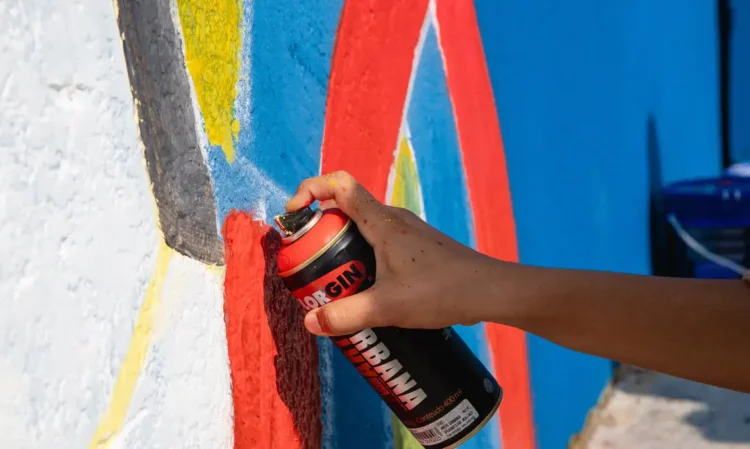 Macaé recebe mutirão cultural com grafite, batalhas de MCs e shows ao vivo no dia 25 de outubro.