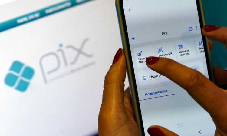 Pix Automático entra em vigor no Brasil e permitirá que empresas e prestadores de serviço cobrem clientes de forma recorrente, com uma única autorização. Entenda como funciona e quais cuidados adotar.