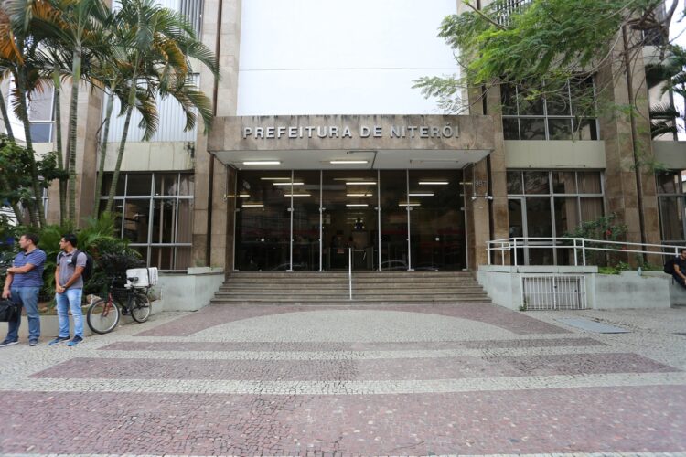 Prefeitura de Niterói lança edital de incentivo fiscal à cultura com R$ 4 milhões para projetos em 2025. Inscrições abertas de 6/10 a 6/11 para artistas e produtores locais.