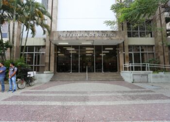 Prefeitura de Niterói lança edital de incentivo fiscal à cultura com R$ 4 milhões para projetos em 2025. Inscrições abertas de 6/10 a 6/11 para artistas e produtores locais.