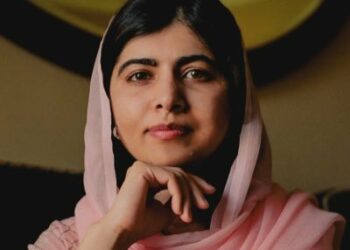 Malala expõe ao The Guardian bastidores da fama precoce e frustrações com respostas a crises.