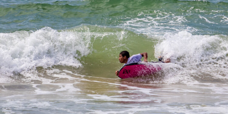 Etapa final do Bodyboarding BB Lagos movimenta fim de semana em Macaé; veja categorias e destaques.