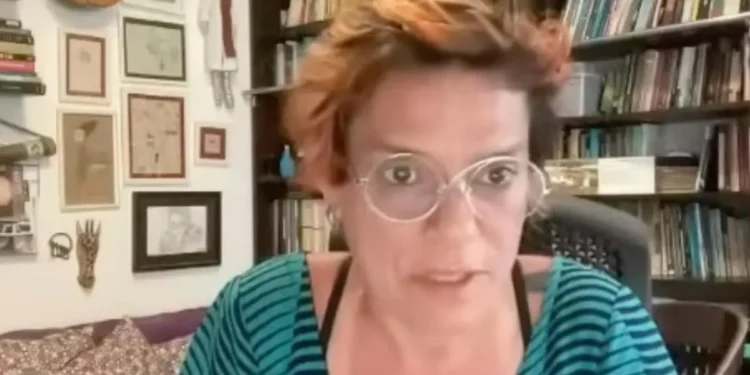 Professora da UFF recebe proteção após ameaças relacionadas a críticas sobre megaoperação na Penha e no Alemão.