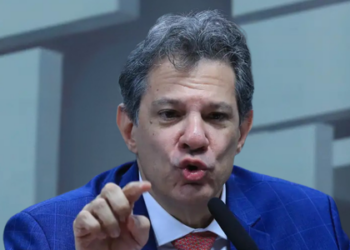 O ministro da Fazenda, Fernando Haddad, destacou a necessidade de investigações consistentes sobre o Banco Master e garantiu apoio do ministério ao Banco Central e à Polícia Federal após a prisão de Daniel Vorcaro.